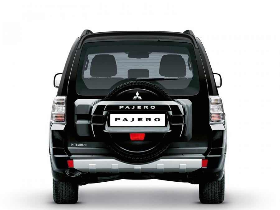 Mitsubishi Pajero 5-Door 2011 года  (фото 11 из 19)